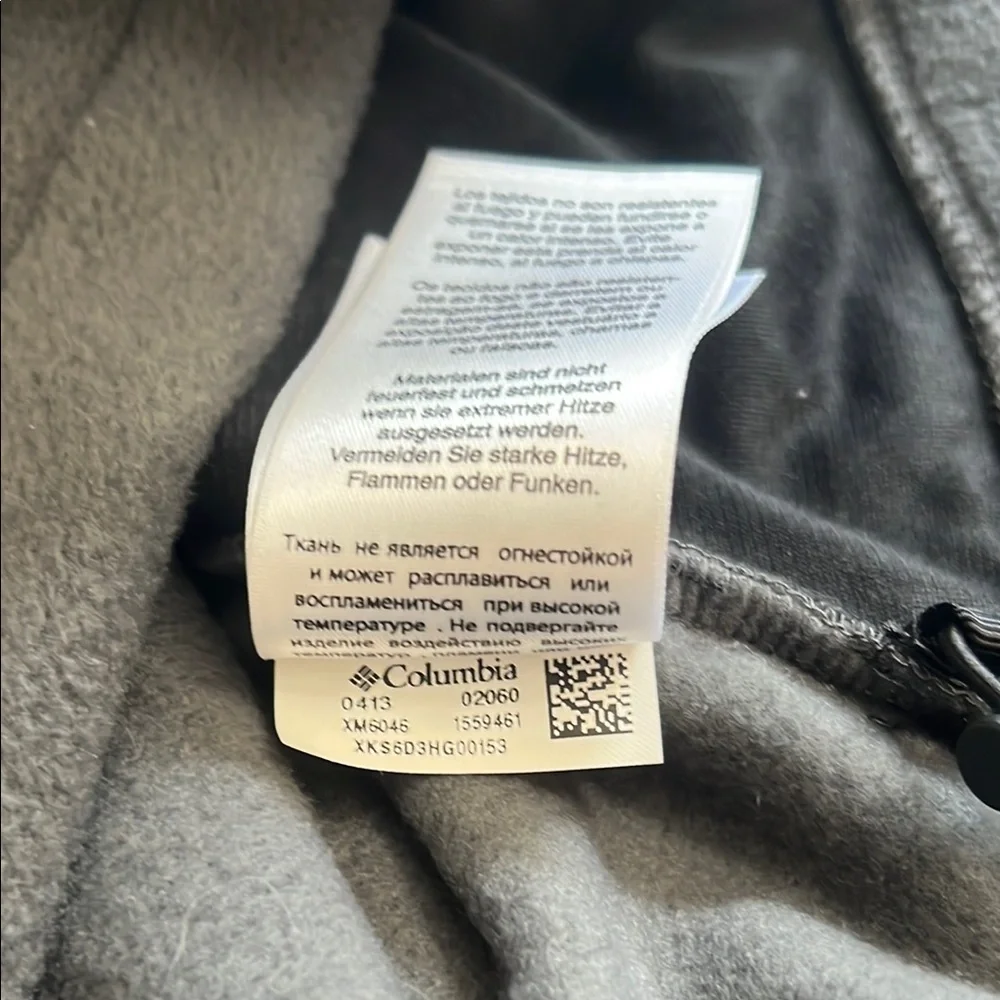 Columbia Two-Tone Fleece Jacket in Black and Gray Adult Size Small